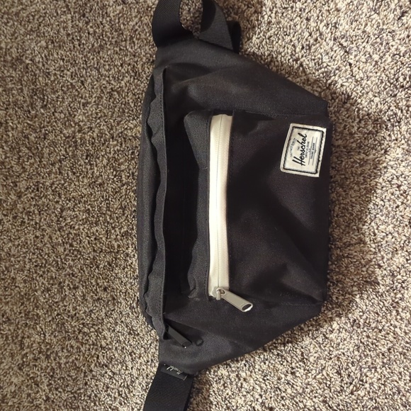 Herschel Supply Company Accessories Herschel Fanny Pack Poshmark
